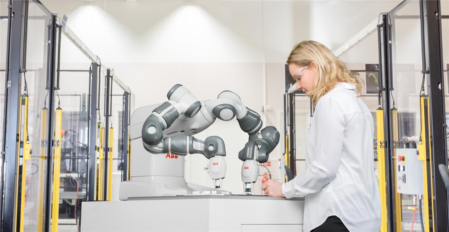 Treston news about International Ergonomics Association Congress, with Cobot example from ABB 